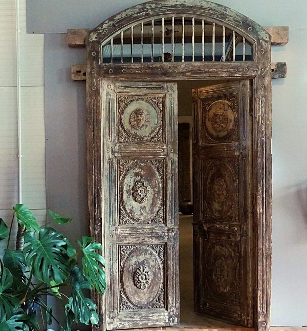 antique door sc24309