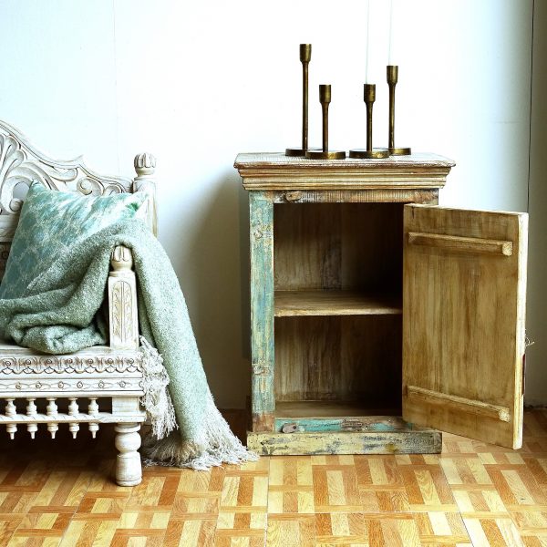 sc50054 a bedside / small cabinet