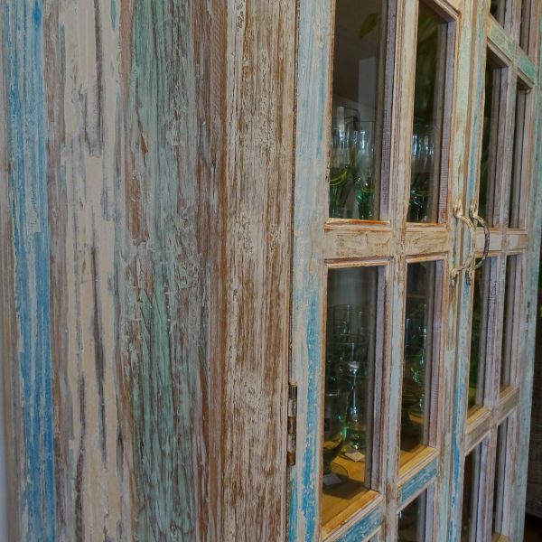 glass doors cupboard sc55031