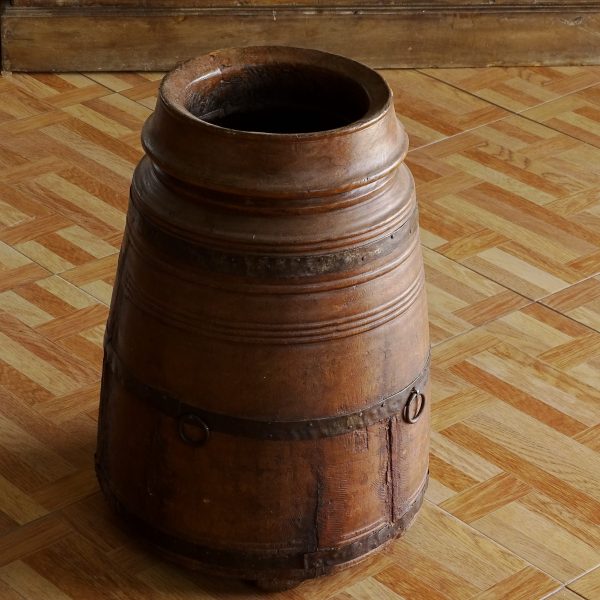 wooden vase sc41038