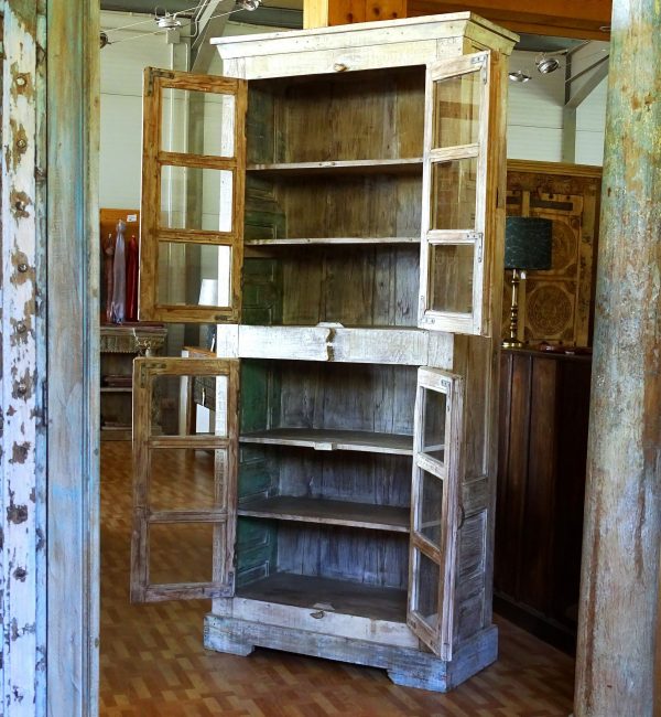 glass doors cupboard sc51042