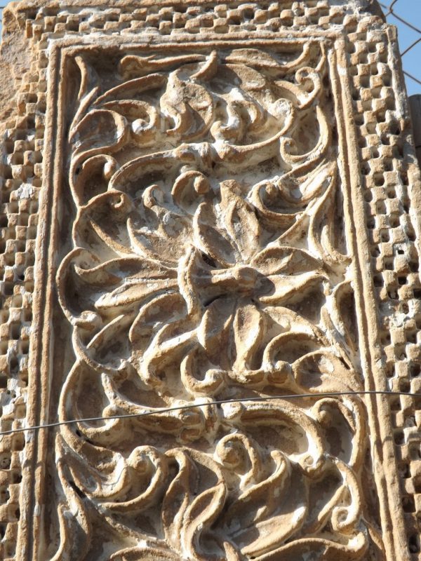 old carving stone sc90144