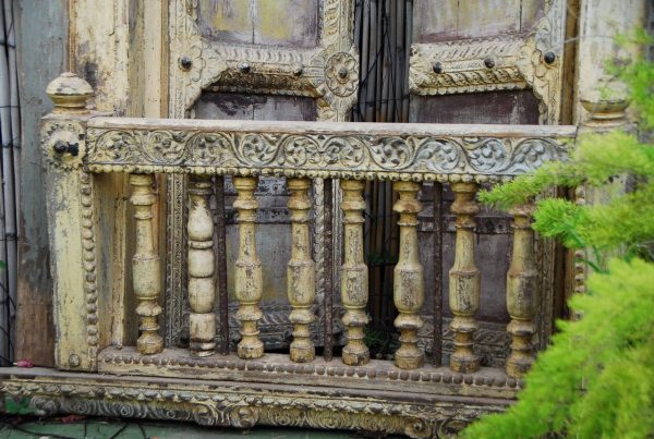 antique balcony sc94133