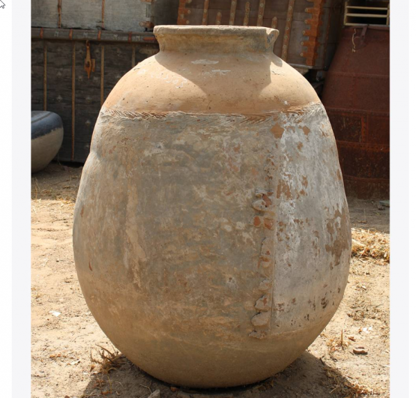 old clay pot sc265503